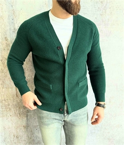 {{productViewItem.photos[photoViewList.activeNavIndex].Alt || productViewItem.photos[photoViewList.activeNavIndex].Description || 'Свитер PRADA'}}