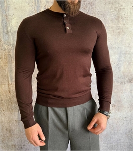 {{productViewItem.photos[photoViewList.activeNavIndex].Alt || productViewItem.photos[photoViewList.activeNavIndex].Description || 'Свитер LP'}}