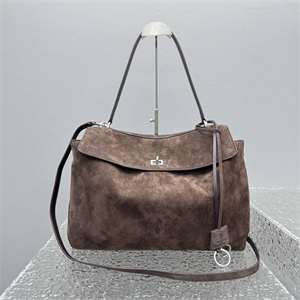 {{productViewItem.photos[photoViewList.activeNavIndex].Alt || productViewItem.photos[photoViewList.activeNavIndex].Description || 'Сумка BALENCIAGA'}}