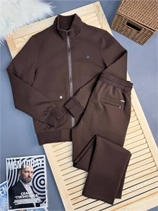 {{productViewItem.photos[photoViewList.activeNavIndex].Alt || productViewItem.photos[photoViewList.activeNavIndex].Description || 'Прогулочный костюм TF'}}