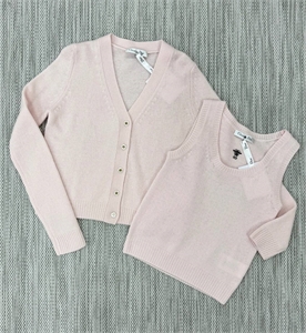 {{productViewItem.photos[photoViewList.activeNavIndex].Alt || productViewItem.photos[photoViewList.activeNavIndex].Description || 'Топ DIOR'}}