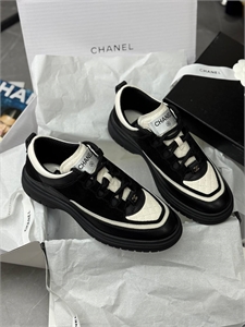 {{productViewItem.photos[photoViewList.activeNavIndex].Alt || productViewItem.photos[photoViewList.activeNavIndex].Description || 'Кроссовки CHANEL'}}