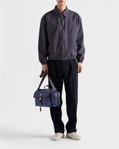 {{productViewItem.photos[photoViewList.activeNavIndex].Alt || productViewItem.photos[photoViewList.activeNavIndex].Description || 'Сумка PRADA'}}