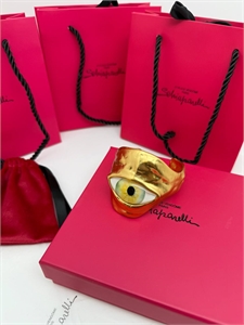 {{productViewItem.photos[photoViewList.activeNavIndex].Alt || productViewItem.photos[photoViewList.activeNavIndex].Description || 'Браслет Schiaparelli'}}