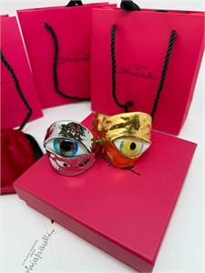 {{productViewItem.photos[photoViewList.activeNavIndex].Alt || productViewItem.photos[photoViewList.activeNavIndex].Description || 'Браслет Schiaparelli'}}