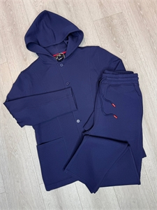 {{productViewItem.photos[photoViewList.activeNavIndex].Alt || productViewItem.photos[photoViewList.activeNavIndex].Description || 'Костюм KITON'}}