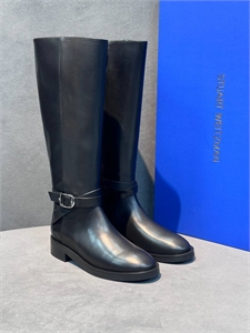 {{productViewItem.photos[photoViewList.activeNavIndex].Alt || productViewItem.photos[photoViewList.activeNavIndex].Description || 'Сапоги'}}