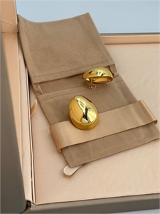 {{productViewItem.photos[photoViewList.activeNavIndex].Alt || productViewItem.photos[photoViewList.activeNavIndex].Description || 'Серьги VALENTINO'}}