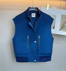 {{productViewItem.photos[photoViewList.activeNavIndex].Alt || productViewItem.photos[photoViewList.activeNavIndex].Description || 'Жилет HERMES'}}