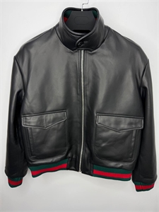 {{productViewItem.photos[photoViewList.activeNavIndex].Alt || productViewItem.photos[photoViewList.activeNavIndex].Description || 'Кожаная куртка GUCCI'}}