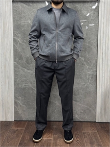 {{productViewItem.photos[photoViewList.activeNavIndex].Alt || productViewItem.photos[photoViewList.activeNavIndex].Description || 'Куртка'}}