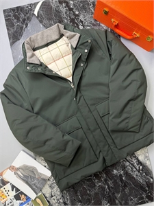 {{productViewItem.photos[photoViewList.activeNavIndex].Alt || productViewItem.photos[photoViewList.activeNavIndex].Description || 'Куртка LP'}}