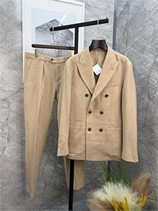 {{productViewItem.photos[photoViewList.activeNavIndex].Alt || productViewItem.photos[photoViewList.activeNavIndex].Description || 'Костюм прогулочный BC'}}