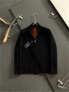 {{productViewItem.photos[photoViewList.activeNavIndex].Alt || productViewItem.photos[photoViewList.activeNavIndex].Description || 'Кардиган ZEGNA'}}