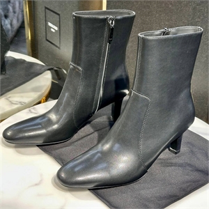 {{productViewItem.photos[photoViewList.activeNavIndex].Alt || productViewItem.photos[photoViewList.activeNavIndex].Description || 'Ботильоны YSL'}}