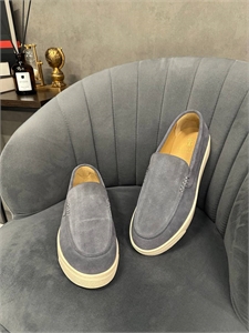 {{productViewItem.photos[photoViewList.activeNavIndex].Alt || productViewItem.photos[photoViewList.activeNavIndex].Description || 'Лоферы BC'}}