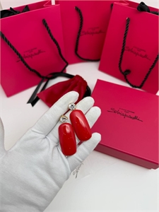 {{productViewItem.photos[photoViewList.activeNavIndex].Alt || productViewItem.photos[photoViewList.activeNavIndex].Description || 'Серьги Schiaparelli'}}