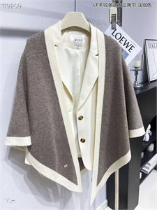 {{productViewItem.photos[photoViewList.activeNavIndex].Alt || productViewItem.photos[photoViewList.activeNavIndex].Description || 'Платок LORO PIANA'}}