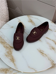 {{productViewItem.photos[photoViewList.activeNavIndex].Alt || productViewItem.photos[photoViewList.activeNavIndex].Description || 'Лоферы CHANEL'}}