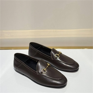 {{productViewItem.photos[photoViewList.activeNavIndex].Alt || productViewItem.photos[photoViewList.activeNavIndex].Description || 'Лоферы GUCCI'}}