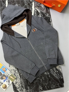 {{productViewItem.photos[photoViewList.activeNavIndex].Alt || productViewItem.photos[photoViewList.activeNavIndex].Description || 'Толстовка HERMES'}}