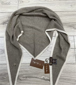 {{productViewItem.photos[photoViewList.activeNavIndex].Alt || productViewItem.photos[photoViewList.activeNavIndex].Description || 'Шарф LORO PIANA'}}