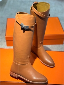 {{productViewItem.photos[photoViewList.activeNavIndex].Alt || productViewItem.photos[photoViewList.activeNavIndex].Description || 'Сапоги HERMES'}}