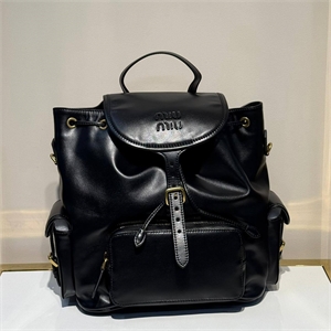 {{productViewItem.photos[photoViewList.activeNavIndex].Alt || productViewItem.photos[photoViewList.activeNavIndex].Description || 'Рюкзак MIU MIU'}}