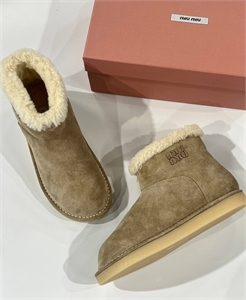 {{productViewItem.photos[photoViewList.activeNavIndex].Alt || productViewItem.photos[photoViewList.activeNavIndex].Description || 'Обувь MIU MIU'}}