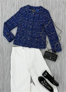 {{productViewItem.photos[photoViewList.activeNavIndex].Alt || productViewItem.photos[photoViewList.activeNavIndex].Description || 'Кардиган CHANEL'}}