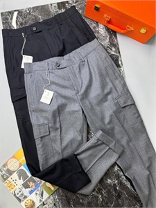 {{productViewItem.photos[photoViewList.activeNavIndex].Alt || productViewItem.photos[photoViewList.activeNavIndex].Description || 'Брюки BC'}}