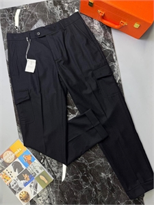 {{productViewItem.photos[photoViewList.activeNavIndex].Alt || productViewItem.photos[photoViewList.activeNavIndex].Description || 'Брюки BC'}}