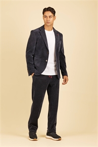 {{productViewItem.photos[photoViewList.activeNavIndex].Alt || productViewItem.photos[photoViewList.activeNavIndex].Description || 'Вельветовый костюм ISAIA'}}