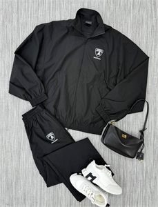 {{productViewItem.photos[photoViewList.activeNavIndex].Alt || productViewItem.photos[photoViewList.activeNavIndex].Description || 'Костюм BALENCIAGA'}}