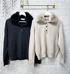 {{productViewItem.photos[photoViewList.activeNavIndex].Alt || productViewItem.photos[photoViewList.activeNavIndex].Description || 'Свитер BRUNELLO CUCINELLI'}}