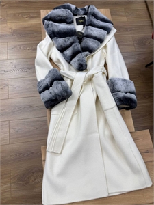 Пальто FENDI 165964