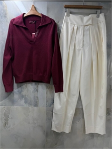 {{productViewItem.photos[photoViewList.activeNavIndex].Alt || productViewItem.photos[photoViewList.activeNavIndex].Description || 'Кофта GUCCI'}}