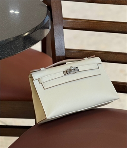 {{productViewItem.photos[photoViewList.activeNavIndex].Alt || productViewItem.photos[photoViewList.activeNavIndex].Description || 'Сумка HERMES'}}