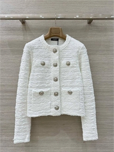 {{productViewItem.photos[photoViewList.activeNavIndex].Alt || productViewItem.photos[photoViewList.activeNavIndex].Description || 'Пиджак BALMAIN'}}