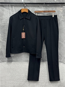 {{productViewItem.photos[photoViewList.activeNavIndex].Alt || productViewItem.photos[photoViewList.activeNavIndex].Description || 'Прогулочный костюм LP'}}