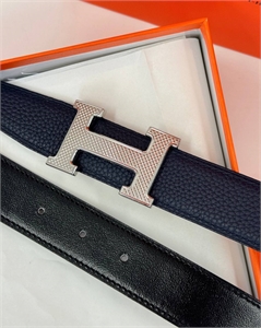 {{productViewItem.photos[photoViewList.activeNavIndex].Alt || productViewItem.photos[photoViewList.activeNavIndex].Description || 'Ремень HERMES'}}