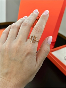 {{productViewItem.photos[photoViewList.activeNavIndex].Alt || productViewItem.photos[photoViewList.activeNavIndex].Description || 'Браслет HERMES'}}