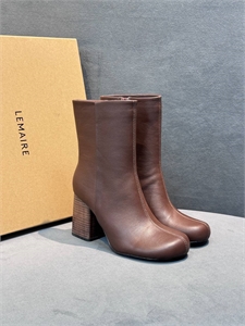 {{productViewItem.photos[photoViewList.activeNavIndex].Alt || productViewItem.photos[photoViewList.activeNavIndex].Description || 'Ботинки LEMAIRE'}}