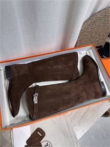 {{productViewItem.photos[photoViewList.activeNavIndex].Alt || productViewItem.photos[photoViewList.activeNavIndex].Description || 'Сапоги HERMES'}}