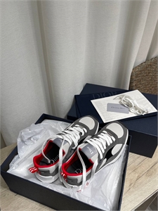 {{productViewItem.photos[photoViewList.activeNavIndex].Alt || productViewItem.photos[photoViewList.activeNavIndex].Description || 'Кроссовки DIOR'}}