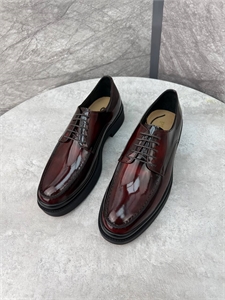 {{productViewItem.photos[photoViewList.activeNavIndex].Alt || productViewItem.photos[photoViewList.activeNavIndex].Description || 'Туфли PRADA'}}