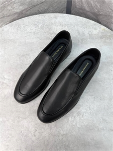 {{productViewItem.photos[photoViewList.activeNavIndex].Alt || productViewItem.photos[photoViewList.activeNavIndex].Description || 'Лоферы SR'}}