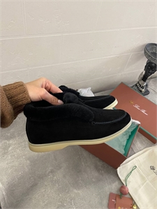 {{productViewItem.photos[photoViewList.activeNavIndex].Alt || productViewItem.photos[photoViewList.activeNavIndex].Description || 'Обувь LORO PIANA'}}