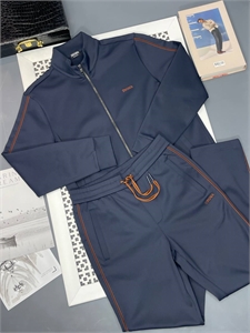 {{productViewItem.photos[photoViewList.activeNavIndex].Alt || productViewItem.photos[photoViewList.activeNavIndex].Description || 'Спортивный костюм ZEGNA'}}