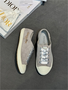 {{productViewItem.photos[photoViewList.activeNavIndex].Alt || productViewItem.photos[photoViewList.activeNavIndex].Description || 'Кеды DIOR'}}